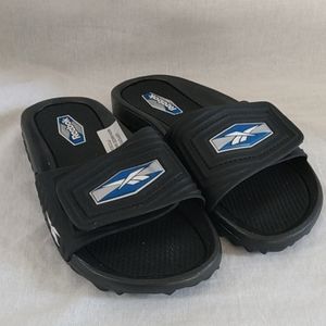 Vintage 90s Reebok slides Never Worn! size 5